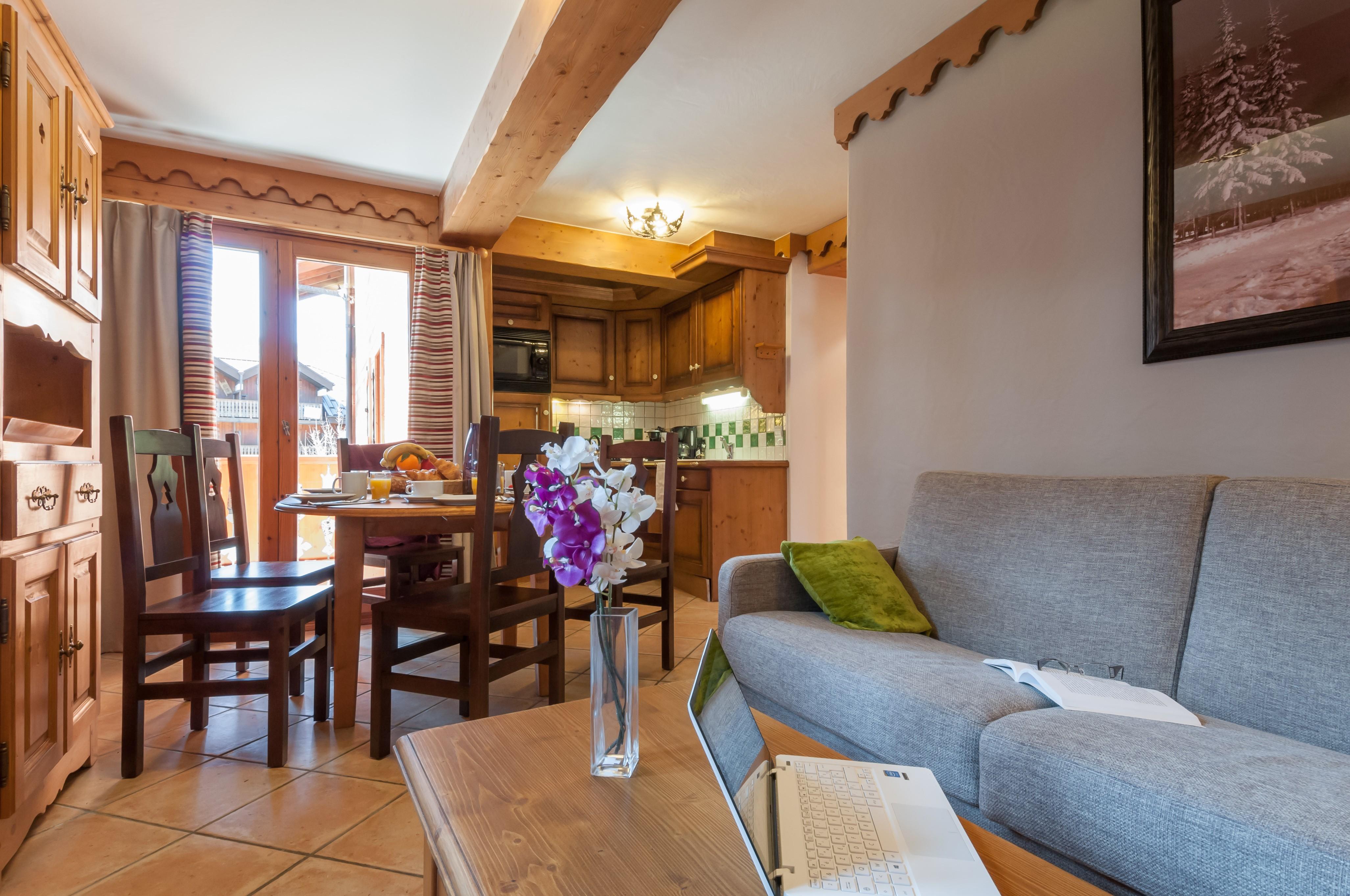 Residence Pierre & Vacances Premium Les Fermes Du Soleil Les Carroz d'Araches Exterior photo