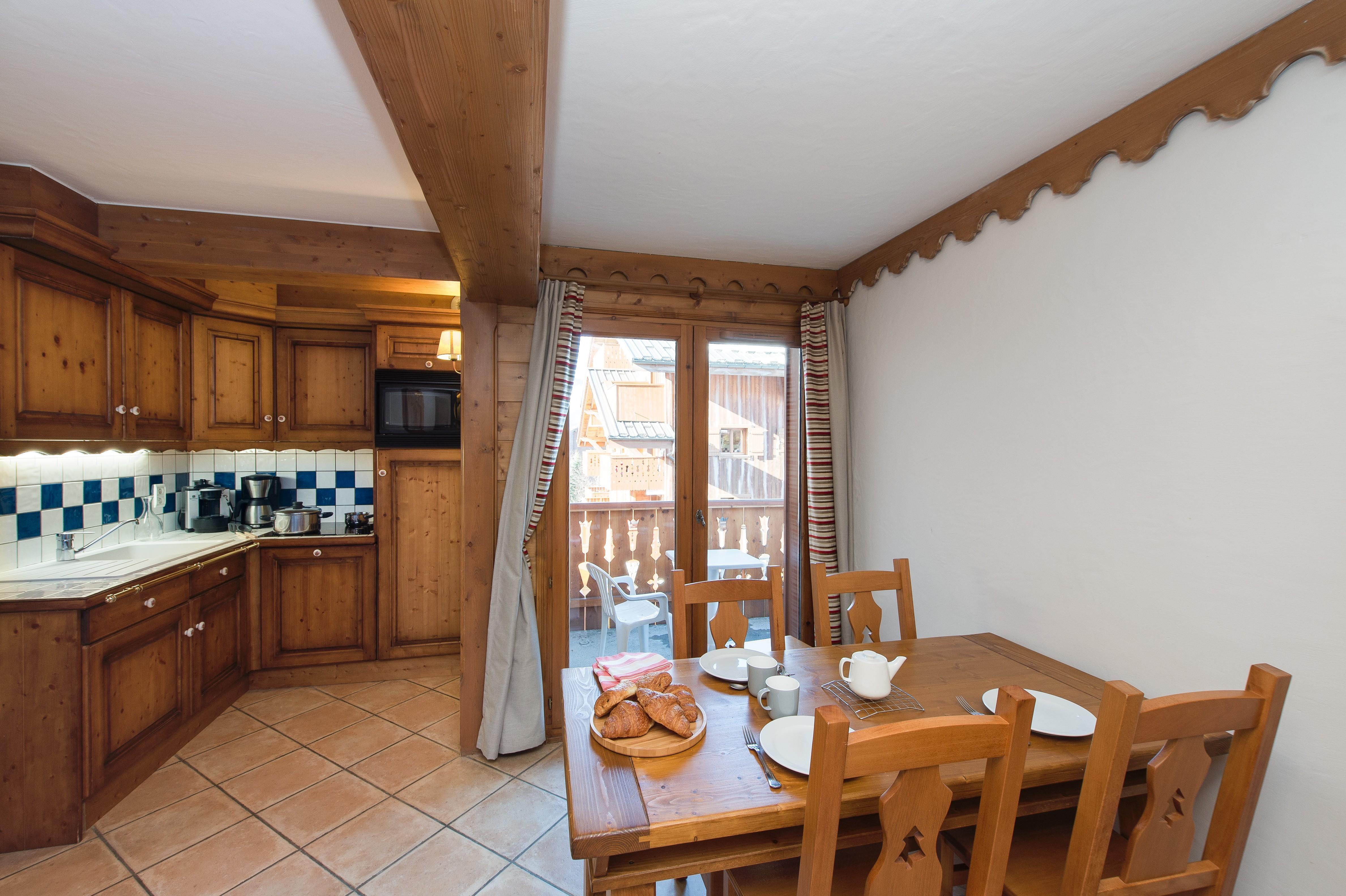 Residence Pierre & Vacances Premium Les Fermes Du Soleil Les Carroz d'Araches Exterior photo
