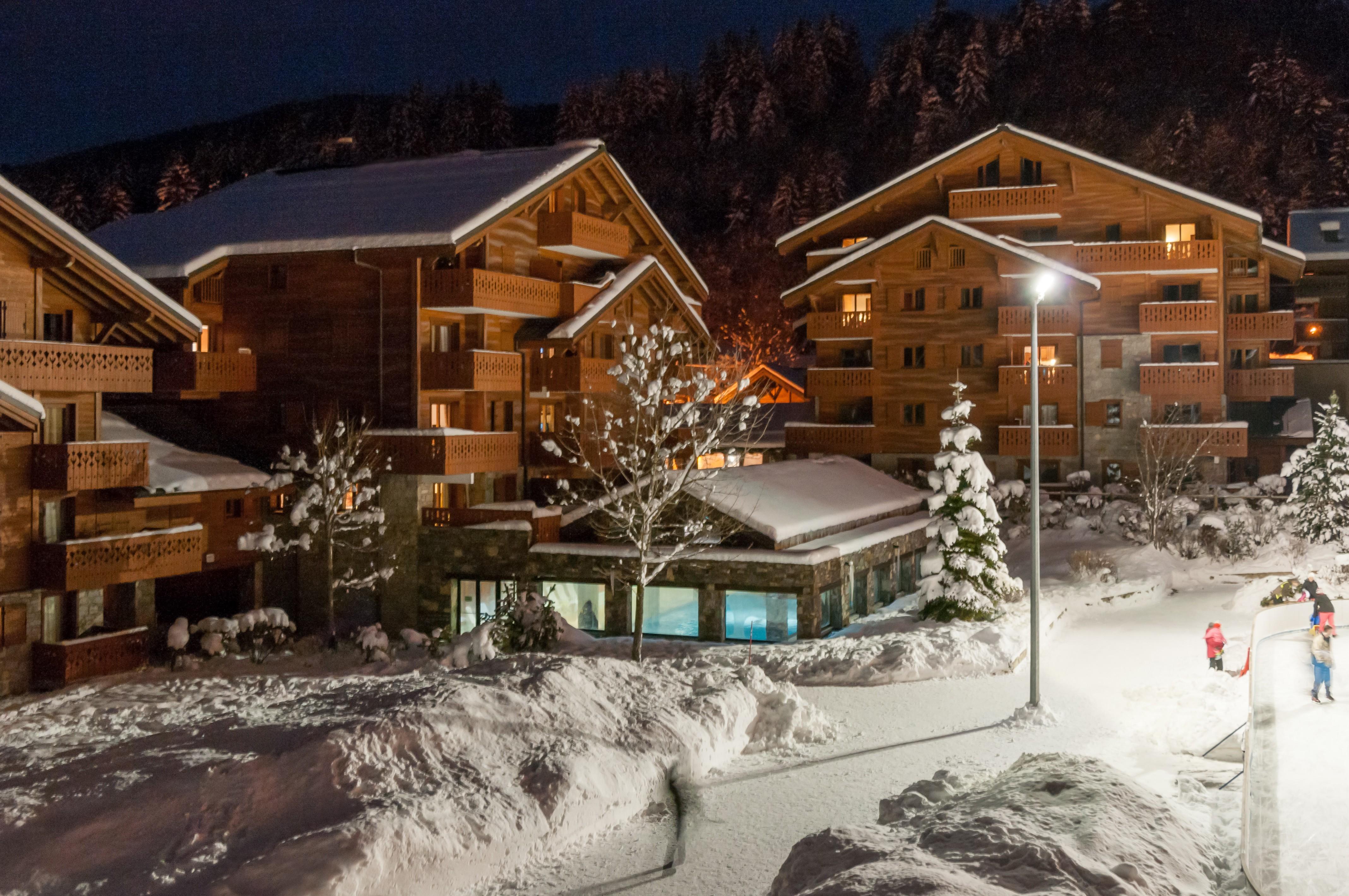 Residence Pierre & Vacances Premium Les Fermes Du Soleil Les Carroz d'Araches Exterior photo