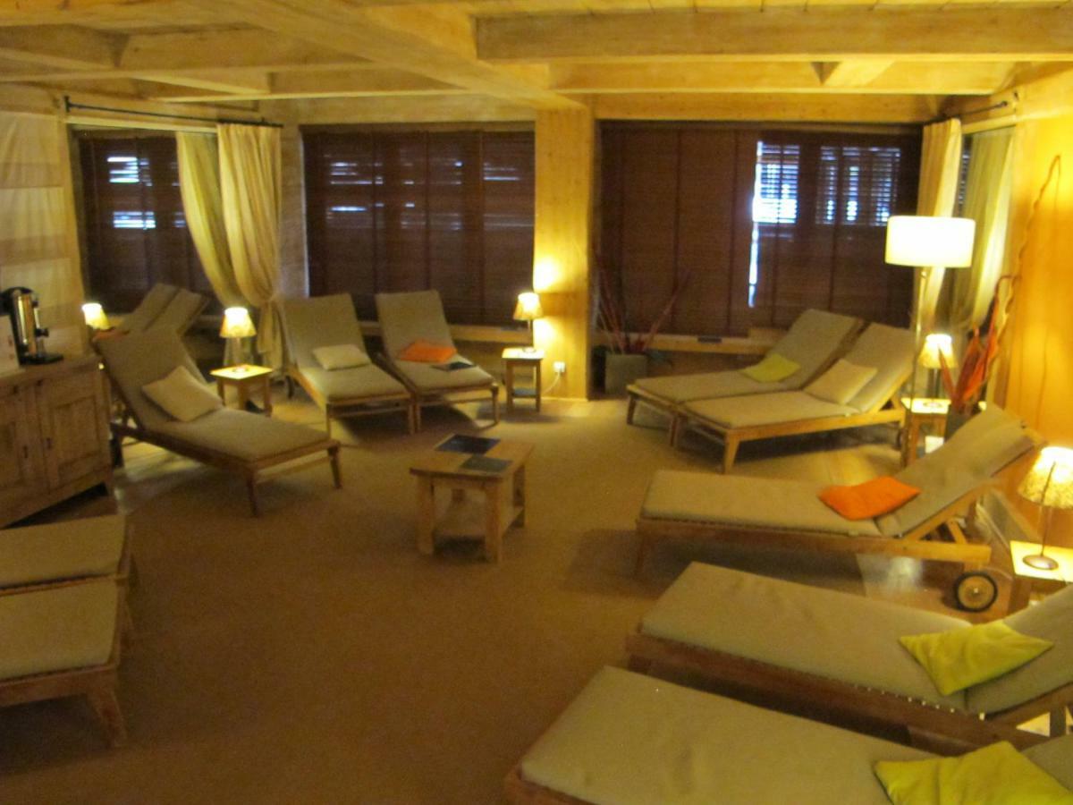 Residence Pierre & Vacances Premium Les Fermes Du Soleil Les Carroz d'Araches Exterior photo